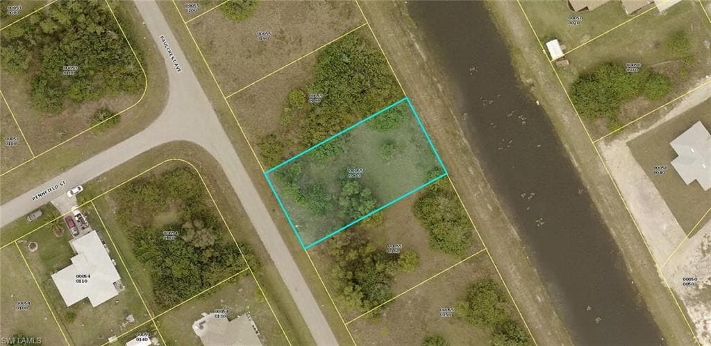 369 Paulcrest AVE LEHIGH ACRES, FL 33974