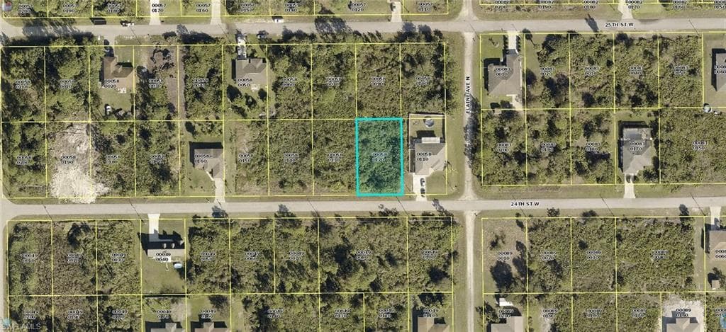 2702 24th ST W LEHIGH ACRES, FL 33971