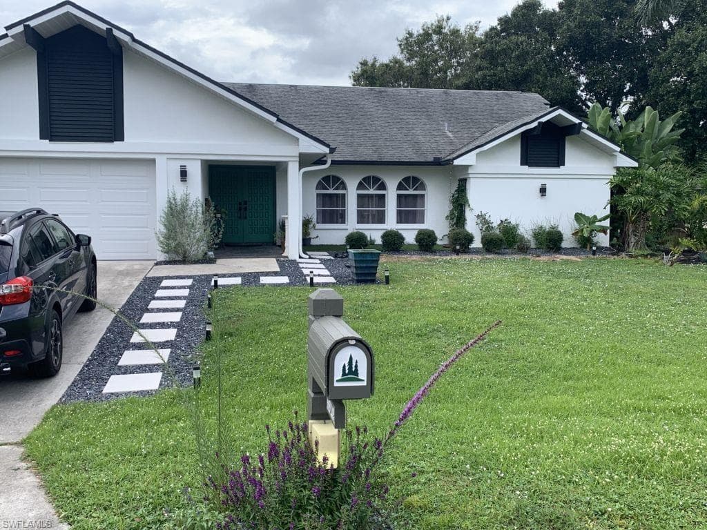 6912 Highland Park CIR FORT MYERS, FL 33966