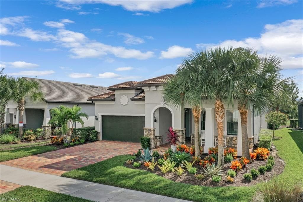 9350 Greyhawk TRL NAPLES, FL 34120