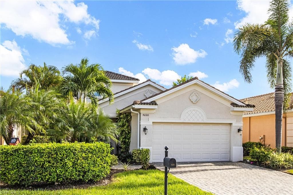 9226 Astonia WAY ESTERO, FL 33967