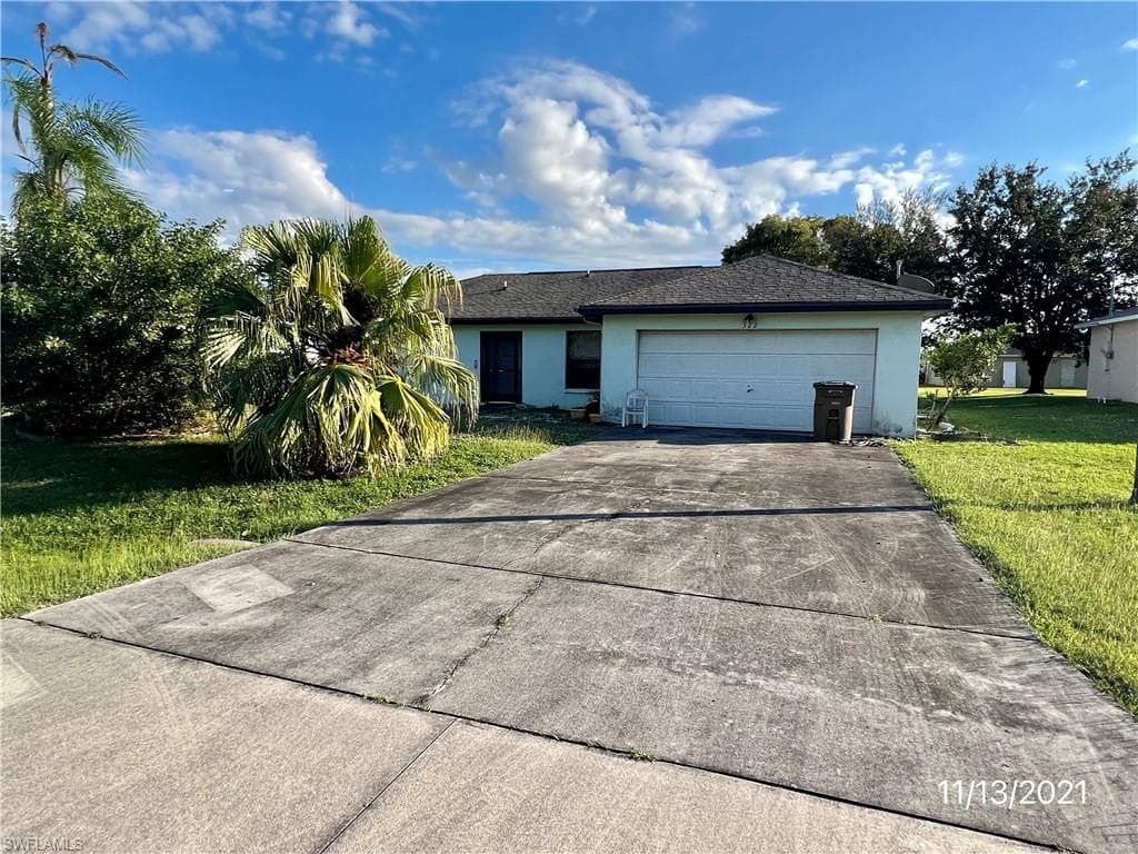 322 SW 15th TER CAPE CORAL, FL 33991