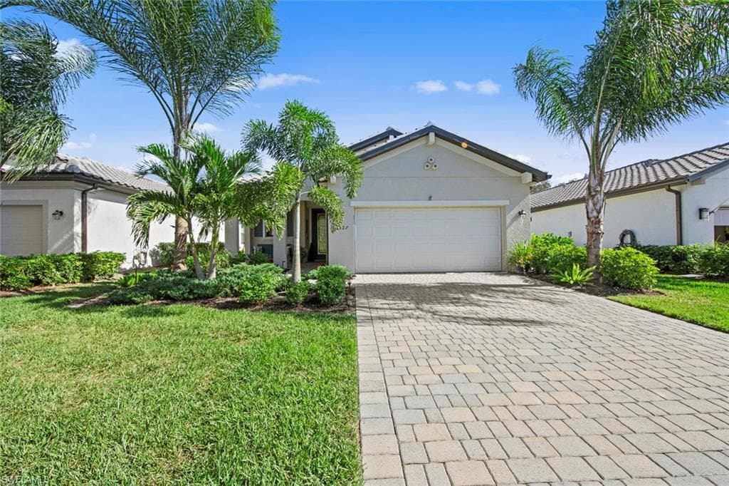 11527 Golden Oak TER FORT MYERS, FL 33913
