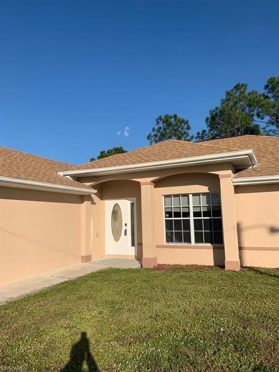 325 Laurel AVE LEHIGH ACRES, FL 33974