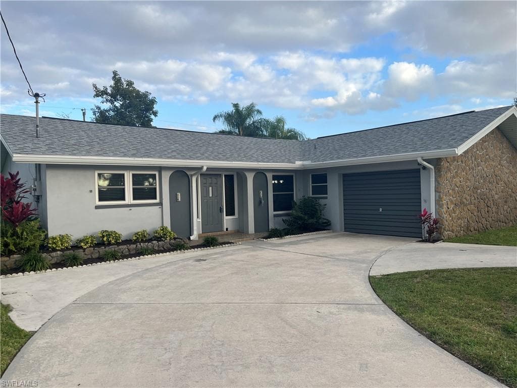4023 SE 1st PL CAPE CORAL, FL 33904