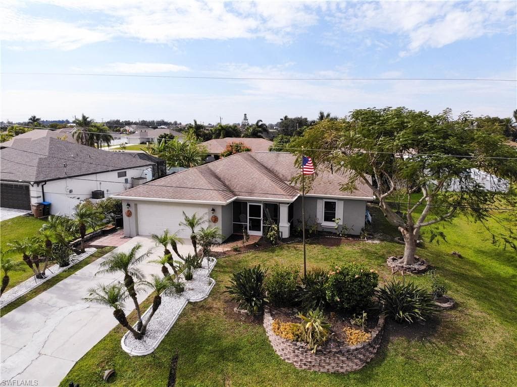 112 NW 28th CT CAPE CORAL, FL 33993