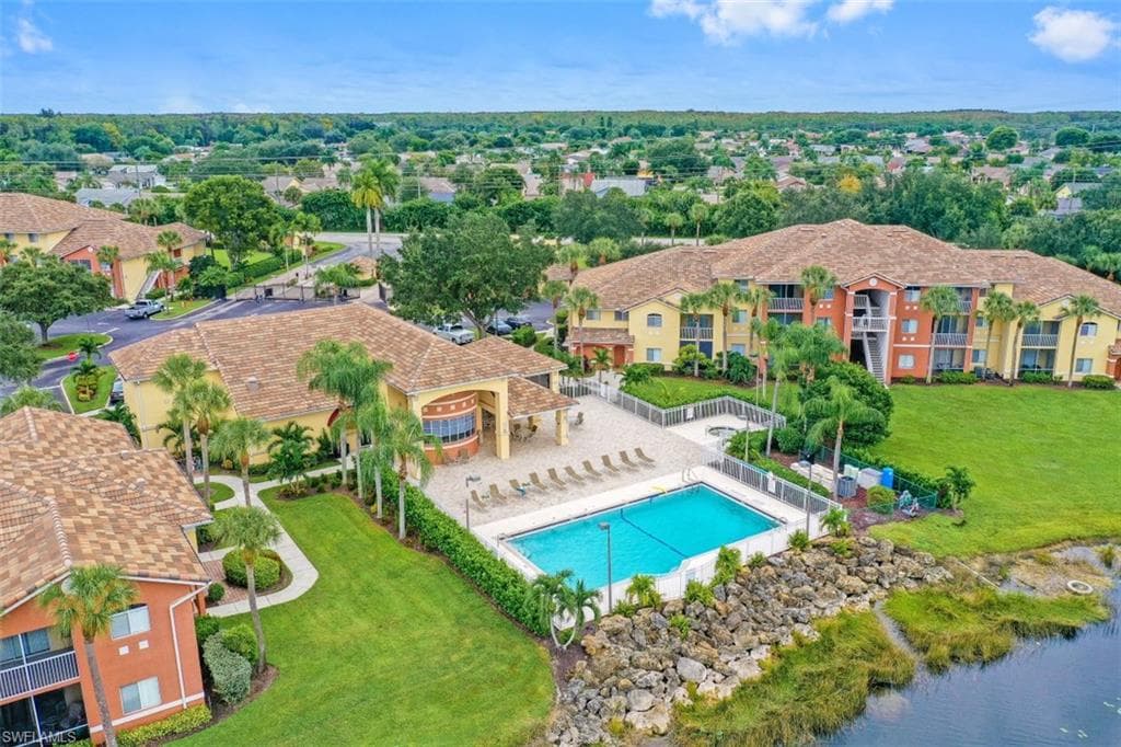 6400 Aragon WAY 101 FORT MYERS, FL 33966