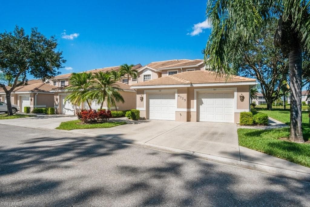 6325 Wilshire Pines CIR 3-308 NAPLES, FL 34109