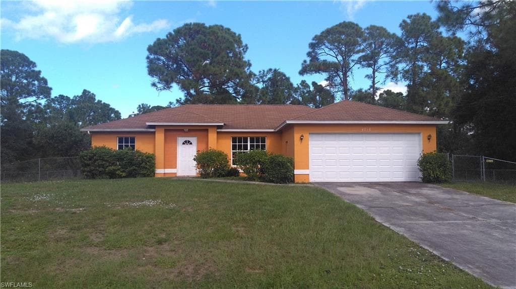 4716 15th ST SW LEHIGH ACRES, FL 33971