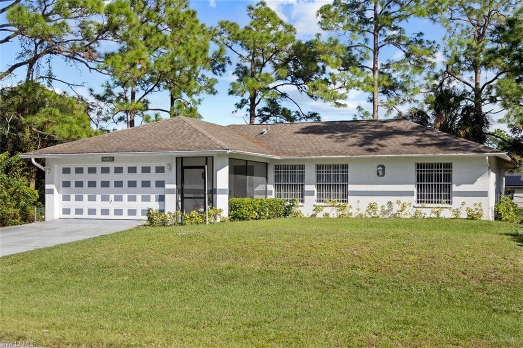 1030 Angelo AVE LEHIGH ACRES, FL 33971