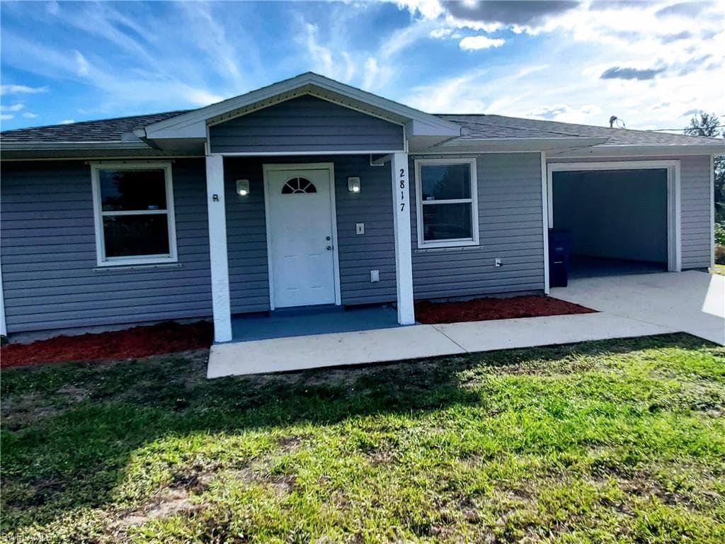 2817 74th ST W LEHIGH ACRES, FL 33971