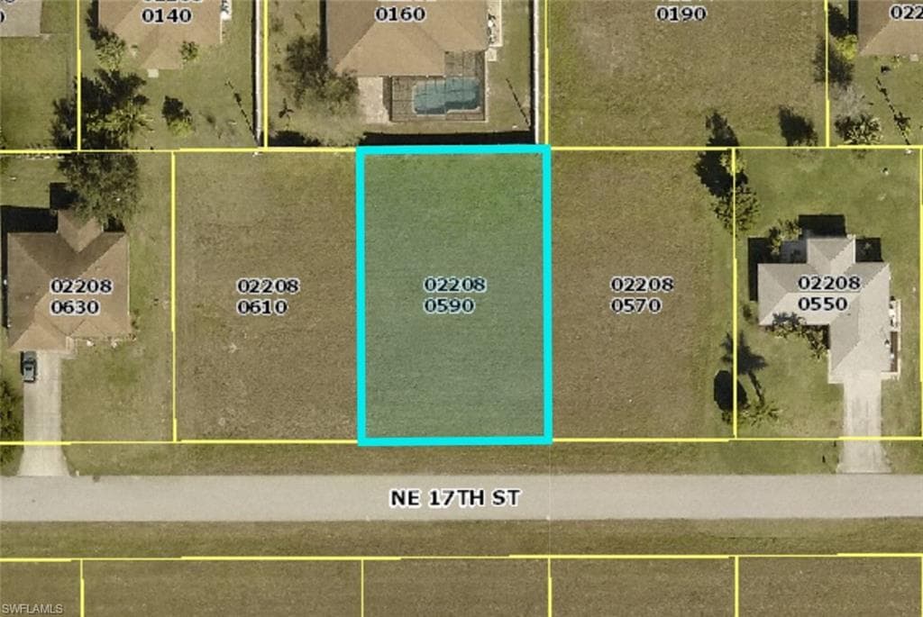 1715 NE 17th ST CAPE CORAL, FL 33909