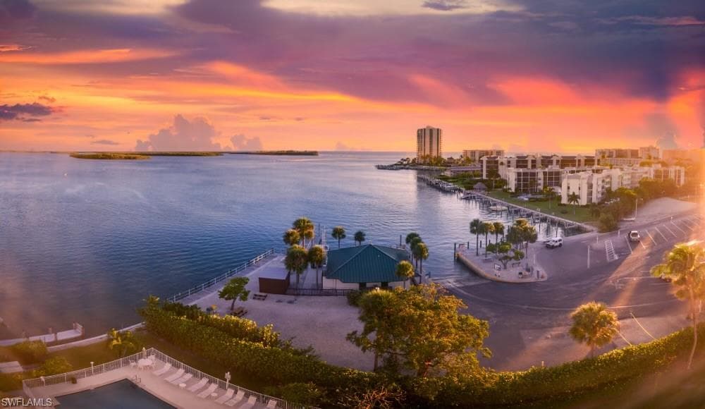 901 Collier CT 5-803 MARCO ISLAND, FL 34145