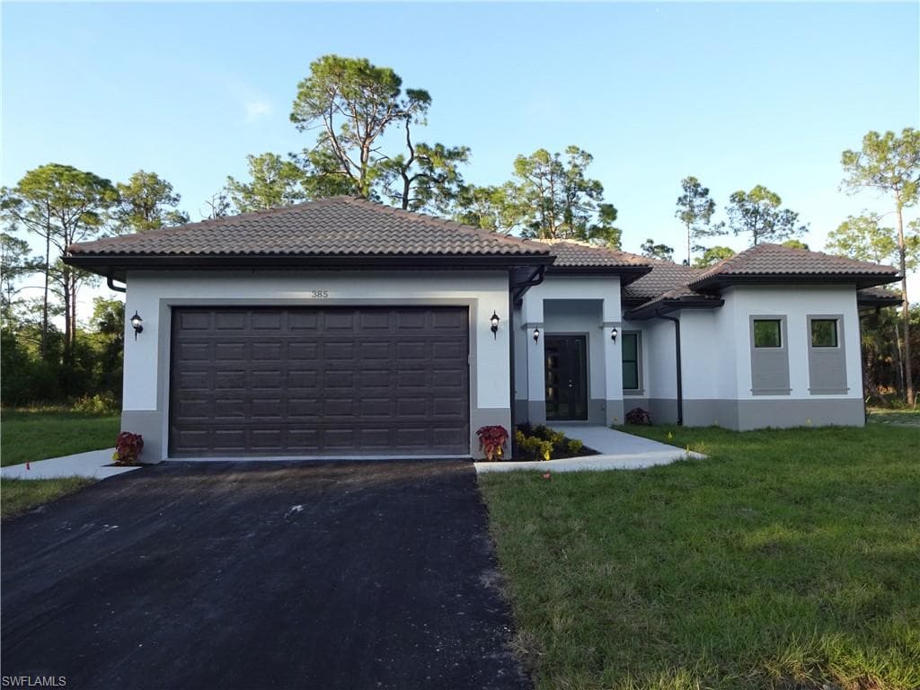 385 1st ST SW NAPLES, FL 34117