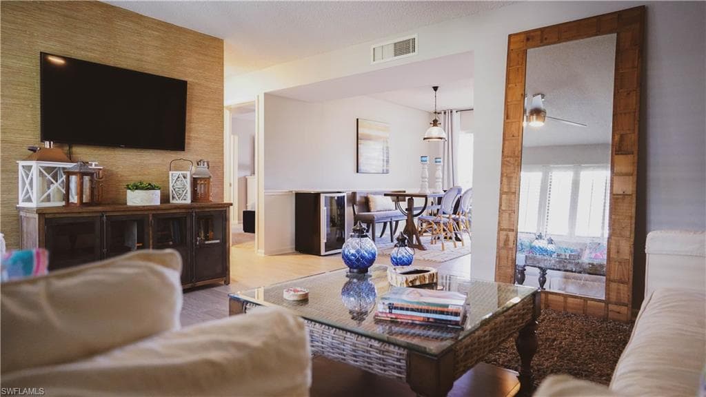 788 Park Shore DR F29 NAPLES, FL 34103
