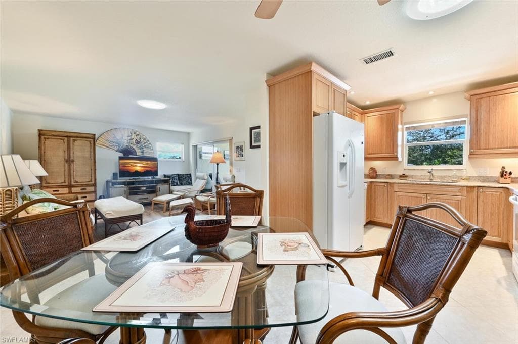 2010 Alamanda DR 202 NAPLES, FL 34102