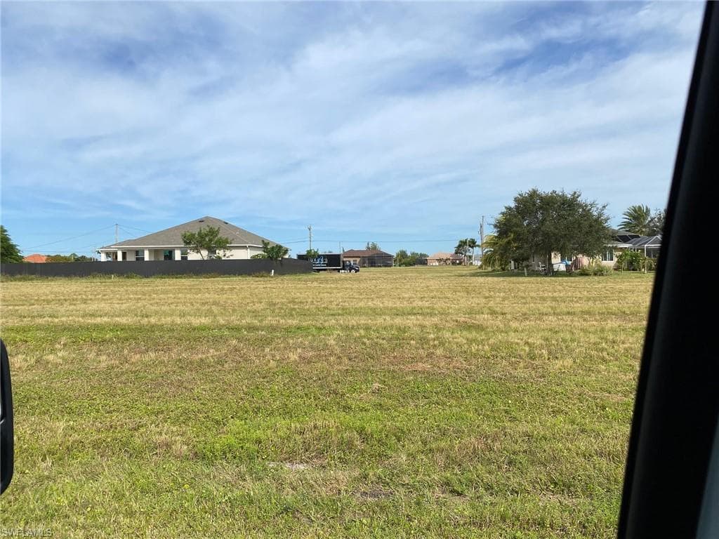 3521 NW 15th LN CAPE CORAL, FL 33993
