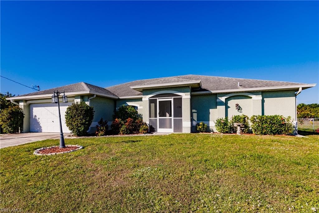 4016 15th ST SW LEHIGH ACRES, FL 33976