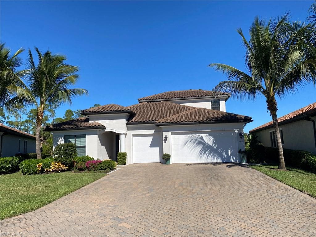 4660 Abaca CIR NAPLES, FL 34119