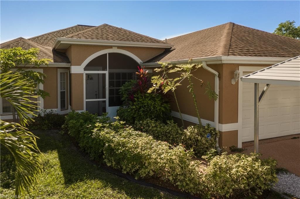 4321 7th ST W LEHIGH ACRES, FL 33971