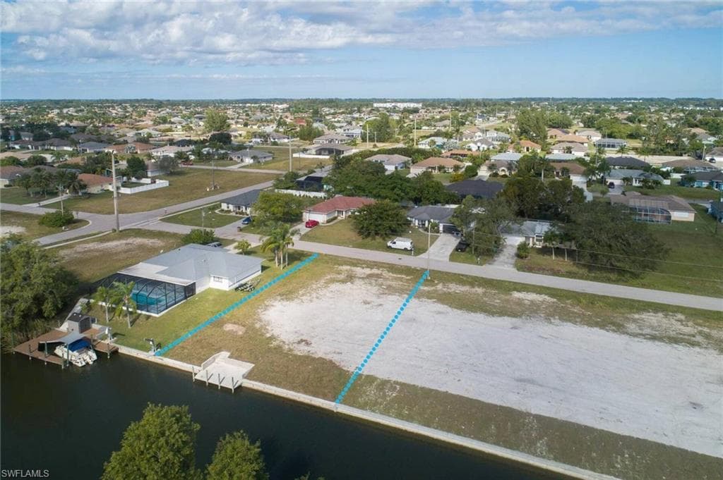 1918 SW 30th TER CAPE CORAL, FL 33914