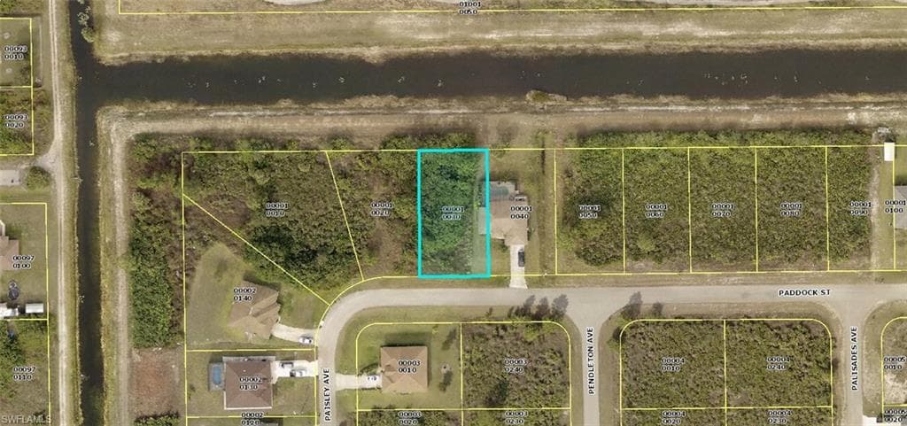 105 Paddock ST LEHIGH ACRES, FL 33974