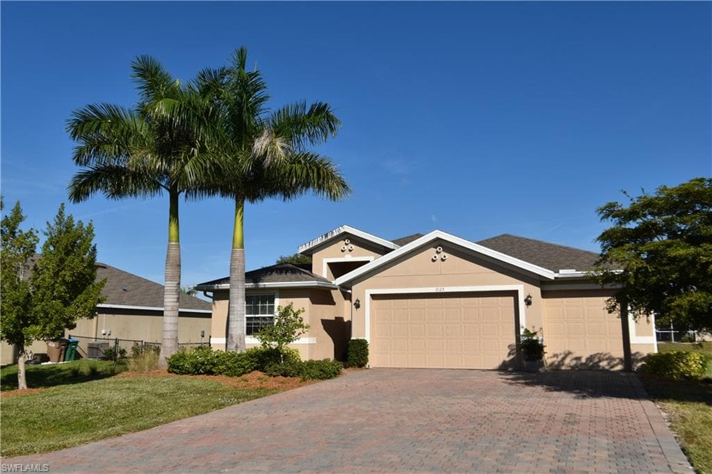 2123 SW 25th TER CAPE CORAL, FL 33914