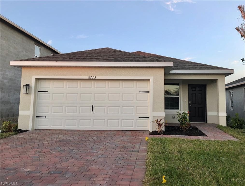 8773 Swell Brooks CT NORTH FORT MYERS, FL 33917