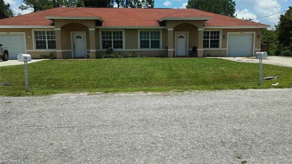 5216 27th ST SW 5218 LEHIGH ACRES, FL 33973