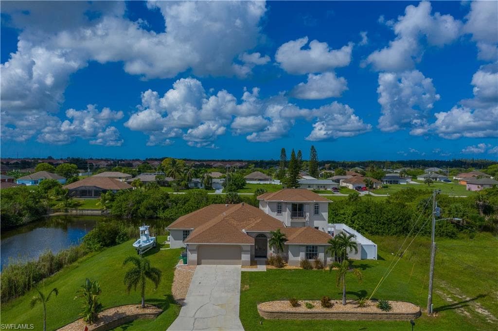 2534 NE 20th CT CAPE CORAL, FL 33909