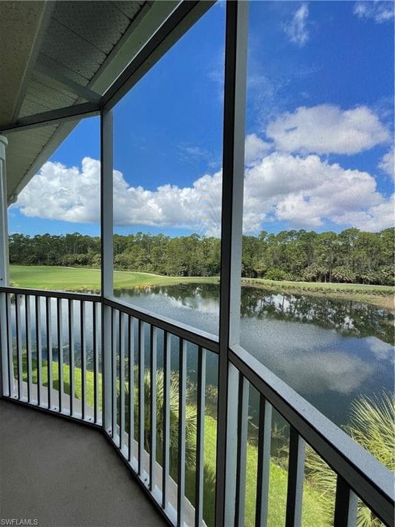 4883 Hampshire CT 6-303 NAPLES, FL 34112