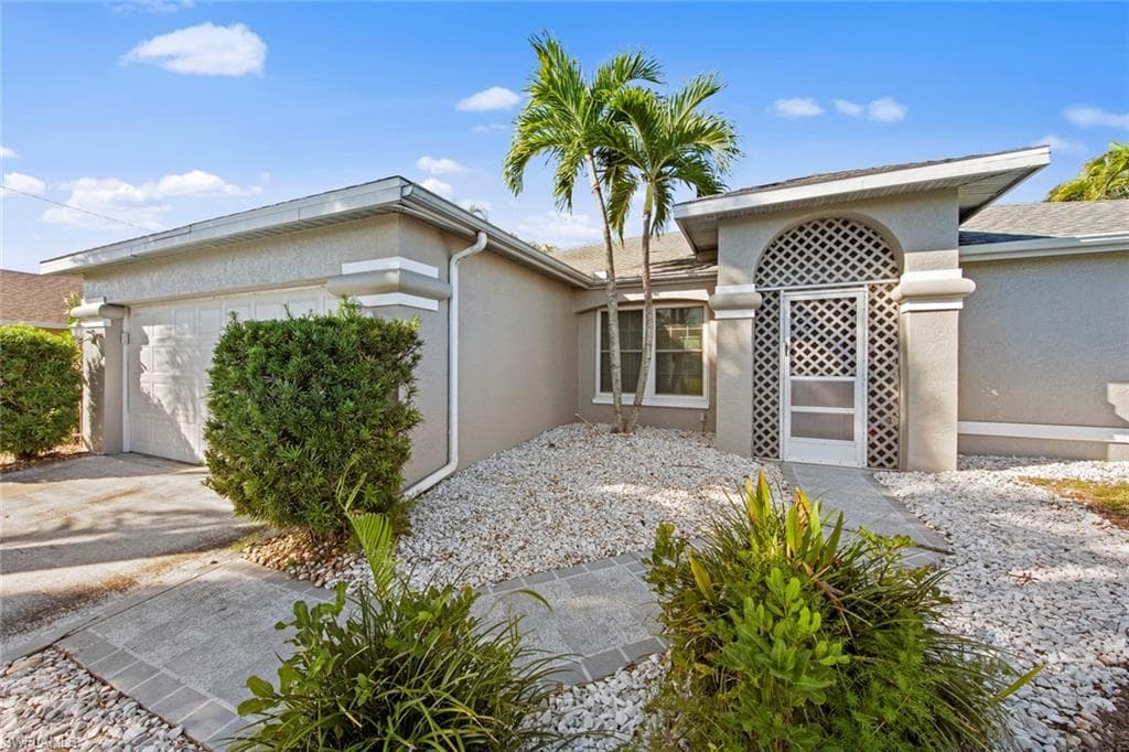 2136 8th AVE CAPE CORAL, FL 33990