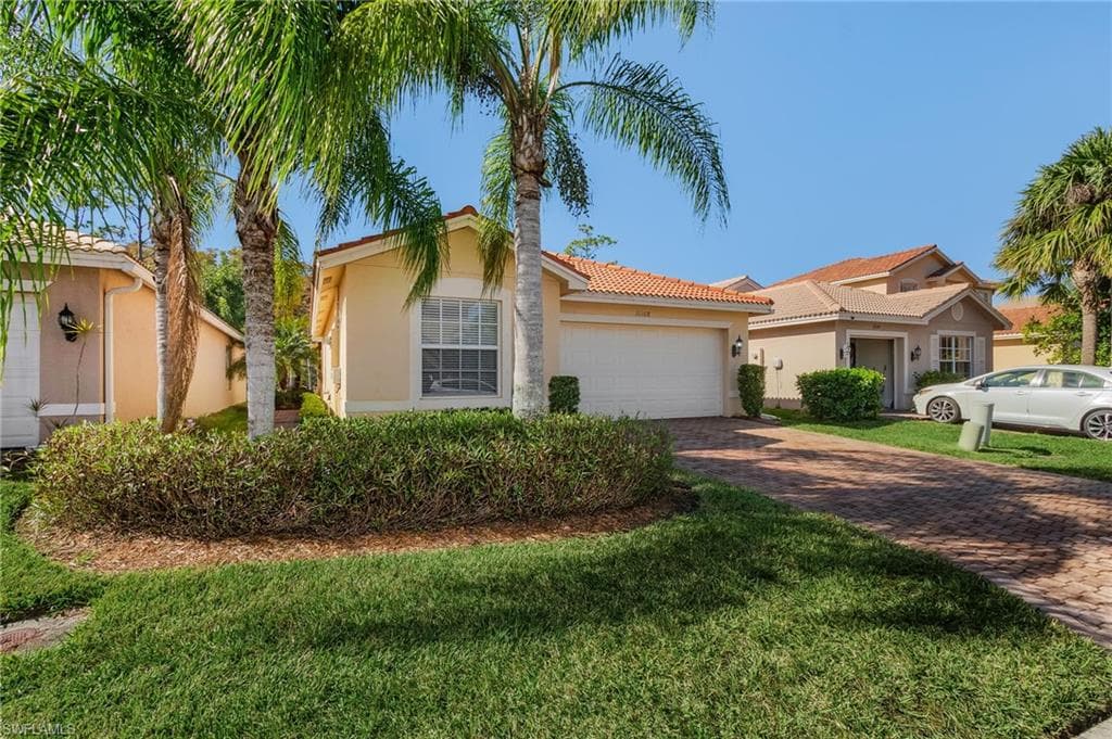 11108 Yellow Poplar DR FORT MYERS, FL 33913