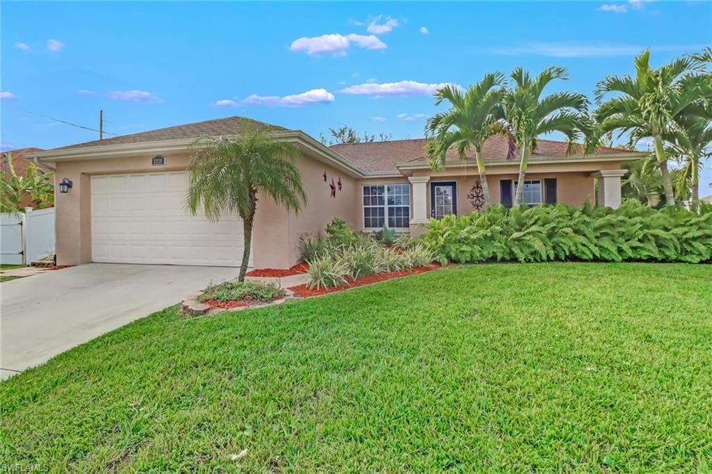 2238 NW 8th TER CAPE CORAL, FL 33993