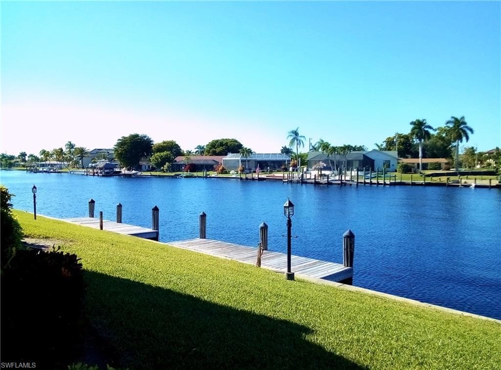 1904 SE 43rd ST 103 CAPE CORAL, FL 33904