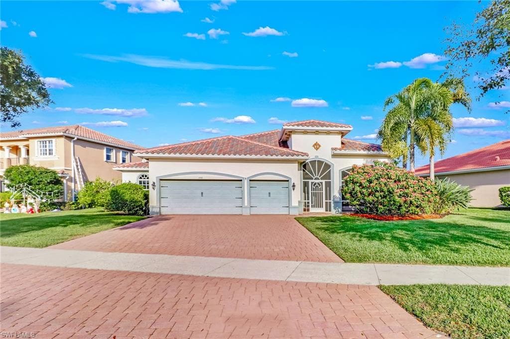 2160 Vardin PL NAPLES, FL 34120