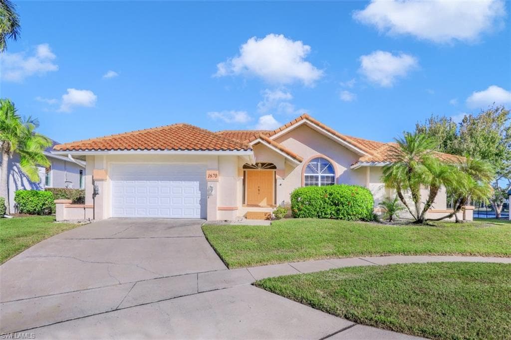 1670 Galleon CT MARCO ISLAND, FL 34145