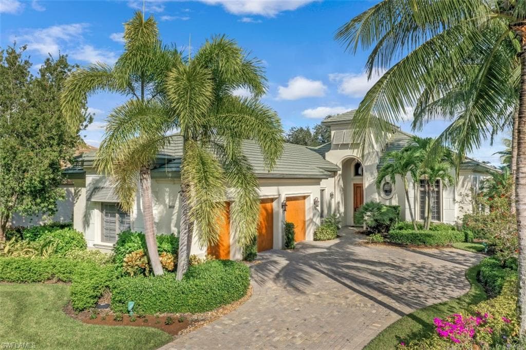 28618 La Caille DR NAPLES, FL 34119