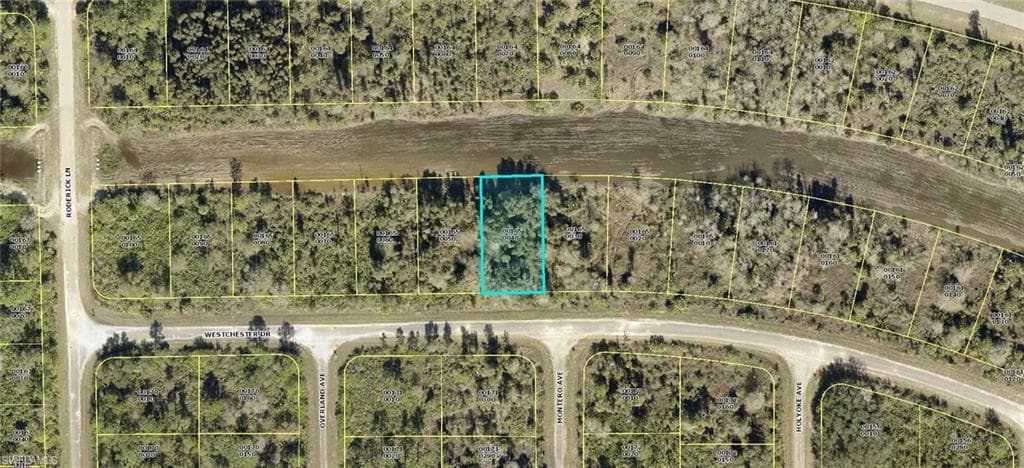 486 Westchester DR LEHIGH ACRES, FL 33972