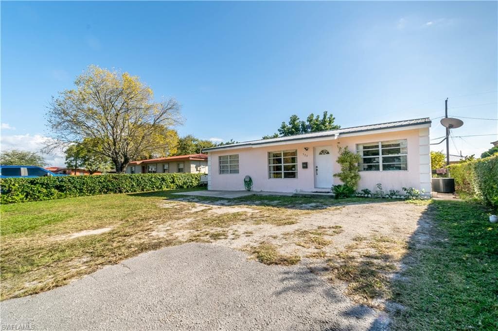 320 W Haiti AVE CLEWISTON, FL 33440