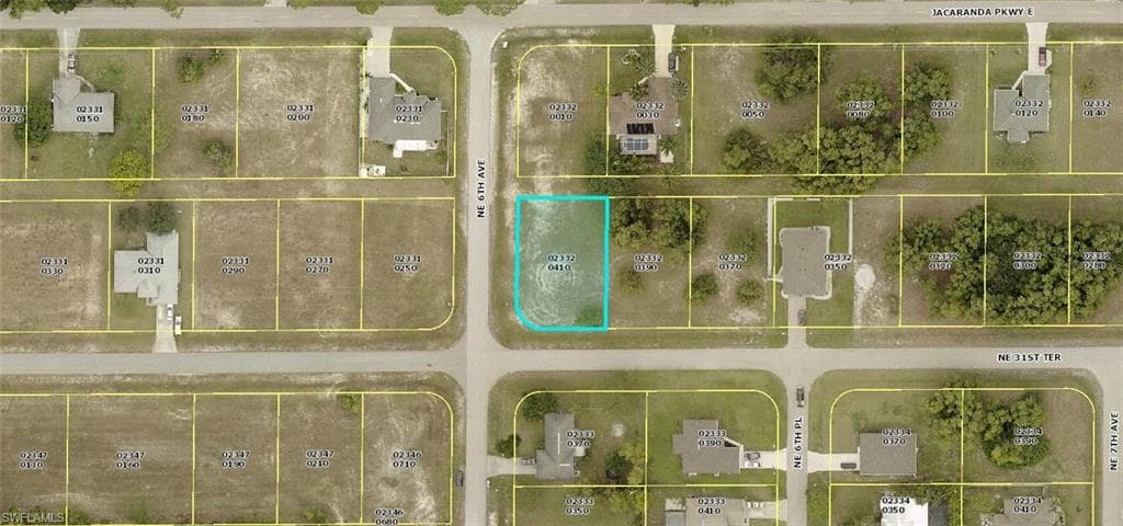 601 NE 31st TER CAPE CORAL, FL 33909