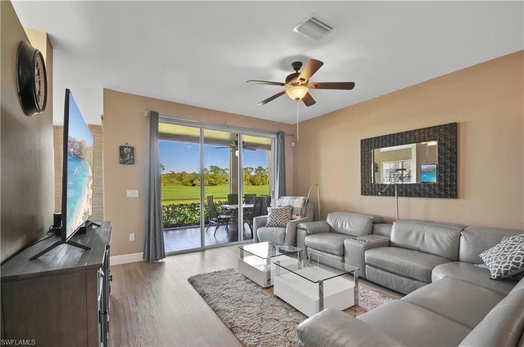 6005 Pinnacle LN 4-401 NAPLES, FL 34110