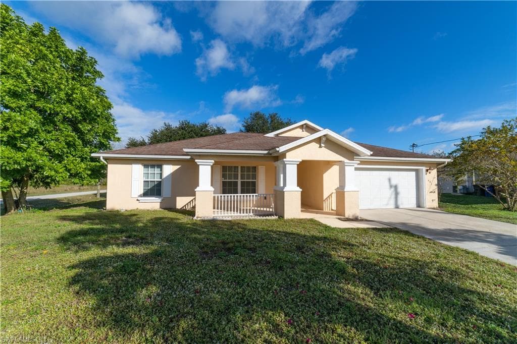461 Raymer ST LEHIGH ACRES, FL 33974