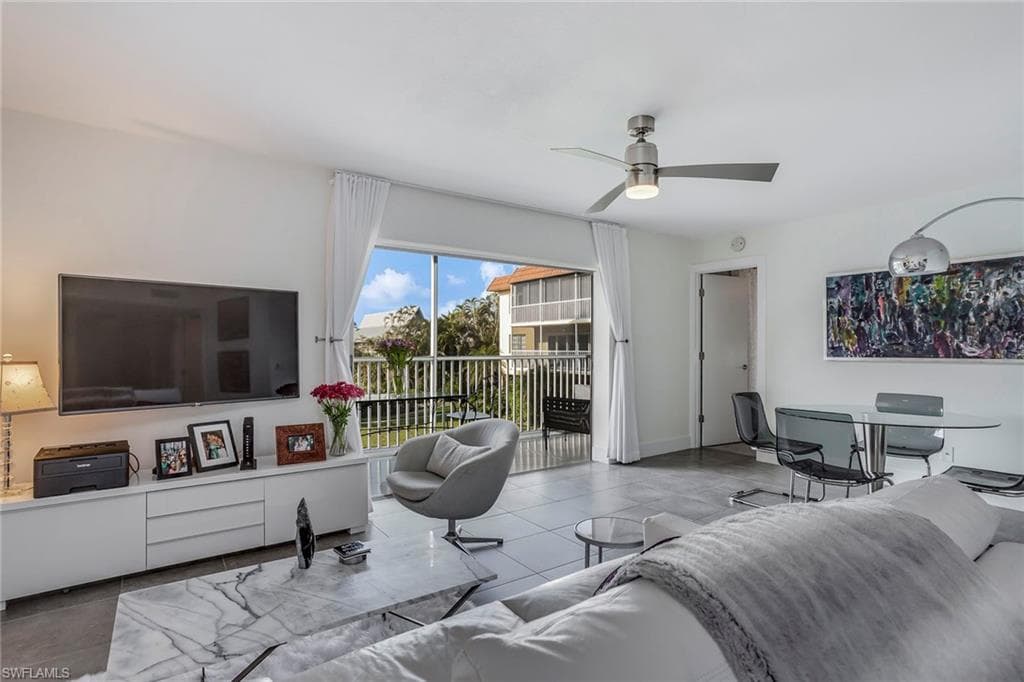 1666 Osprey AVE 106 NAPLES, FL 34102