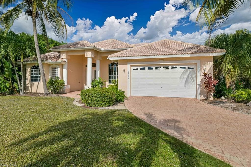 2601 SW 39th TER CAPE CORAL, FL 33914
