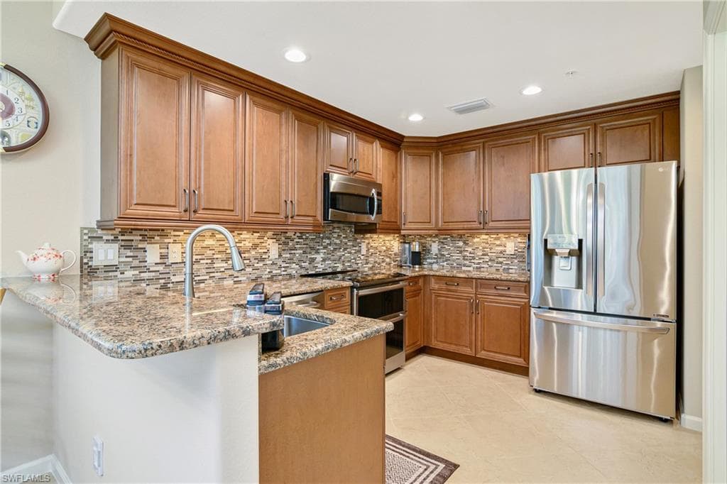 6653 Alden Woods CIR 102 NAPLES, FL 34113
