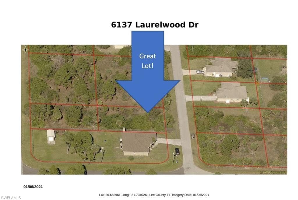 6137 Laurelwood DR FORT MYERS, FL 33905
