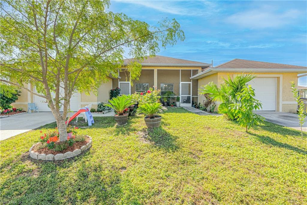 532 SE 7th ST CAPE CORAL, FL 33990