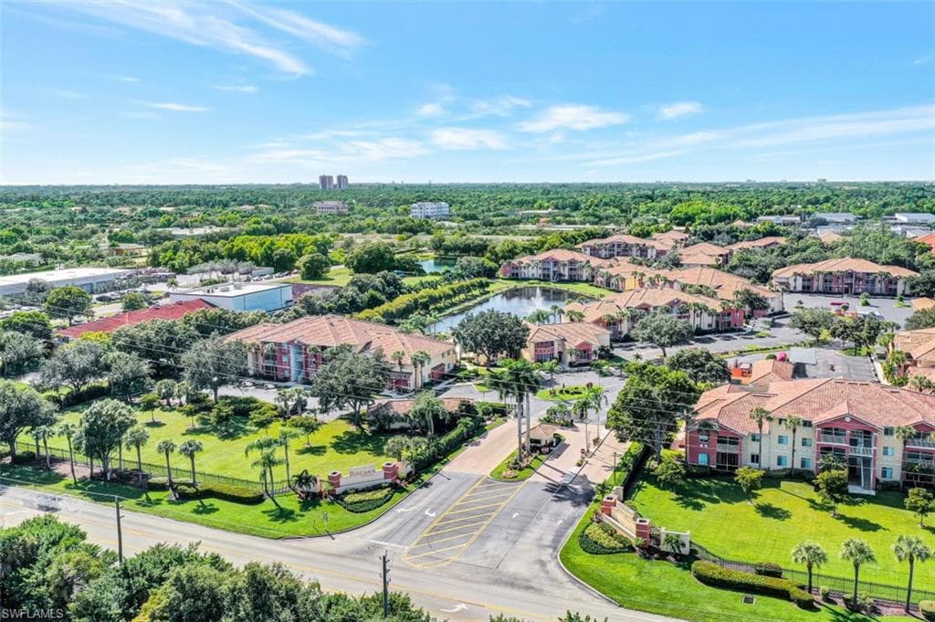 6450 Aragon WAY 202 FORT MYERS, FL 33966