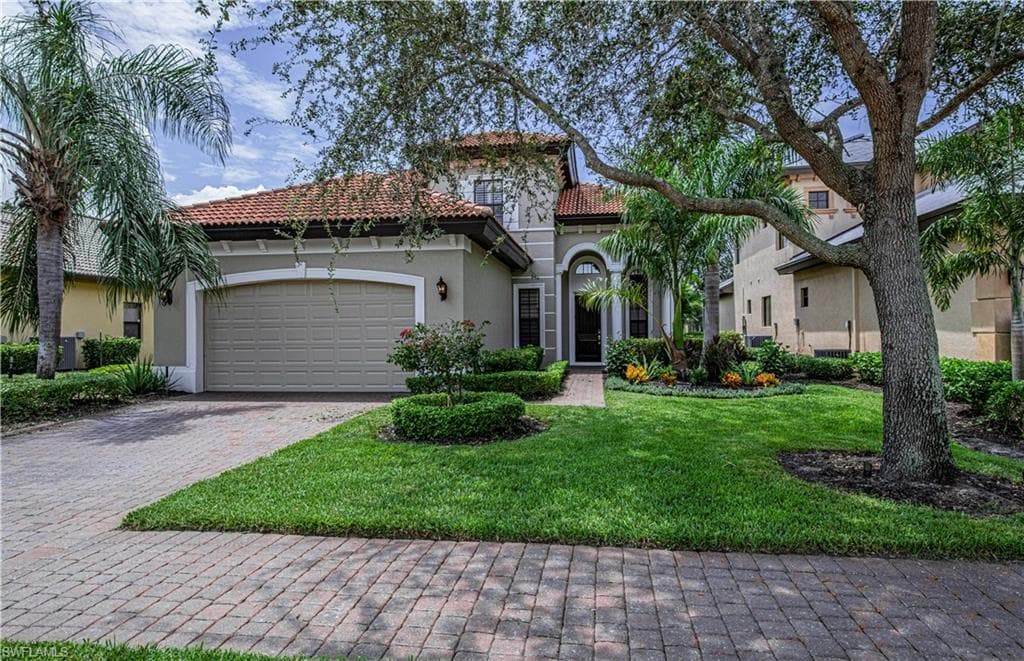 8244 Provencia CT FORT MYERS, FL 33912